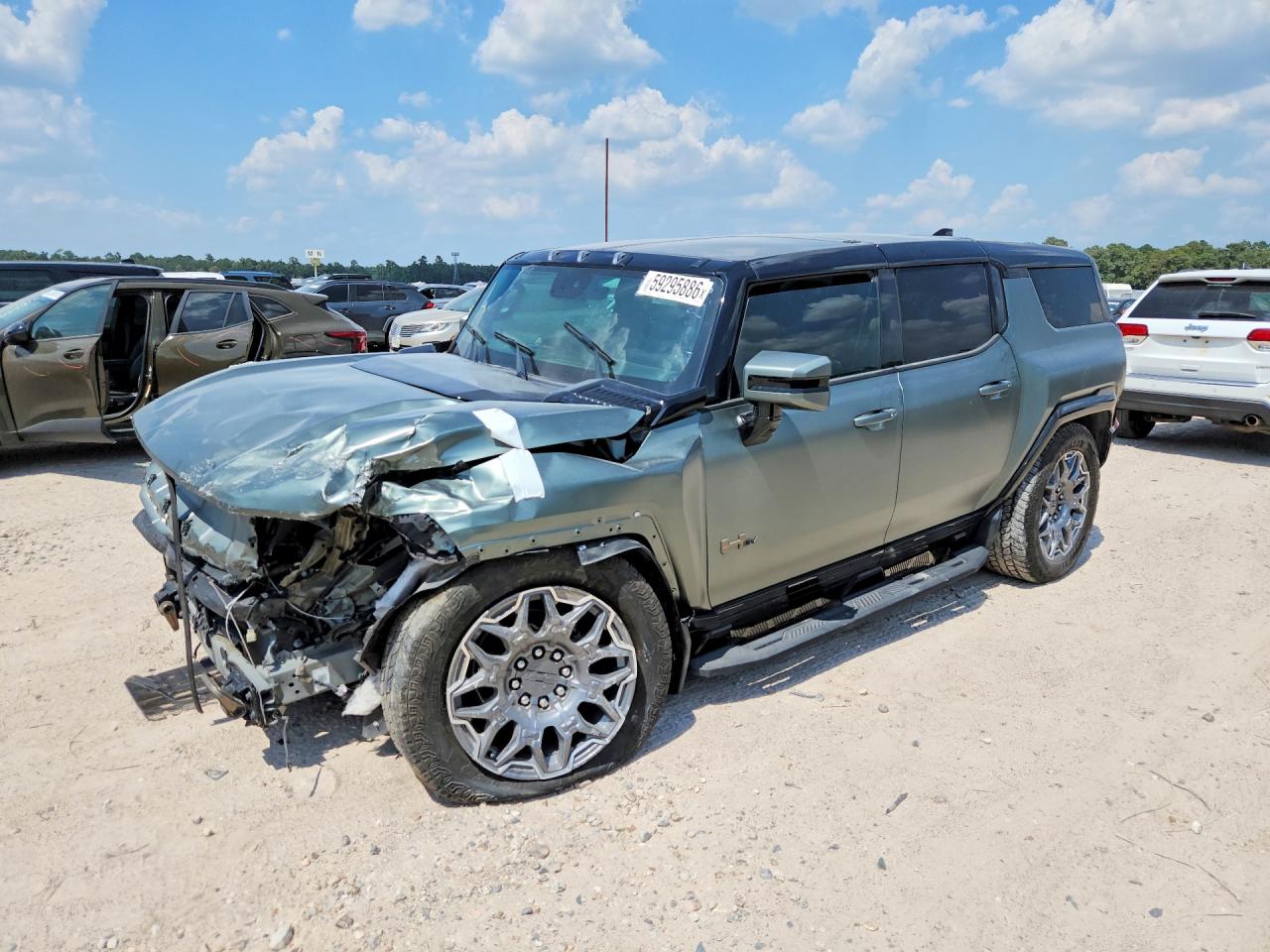 1GKB0RDC7RU100379 · 2024 GMC HUMMER SUV