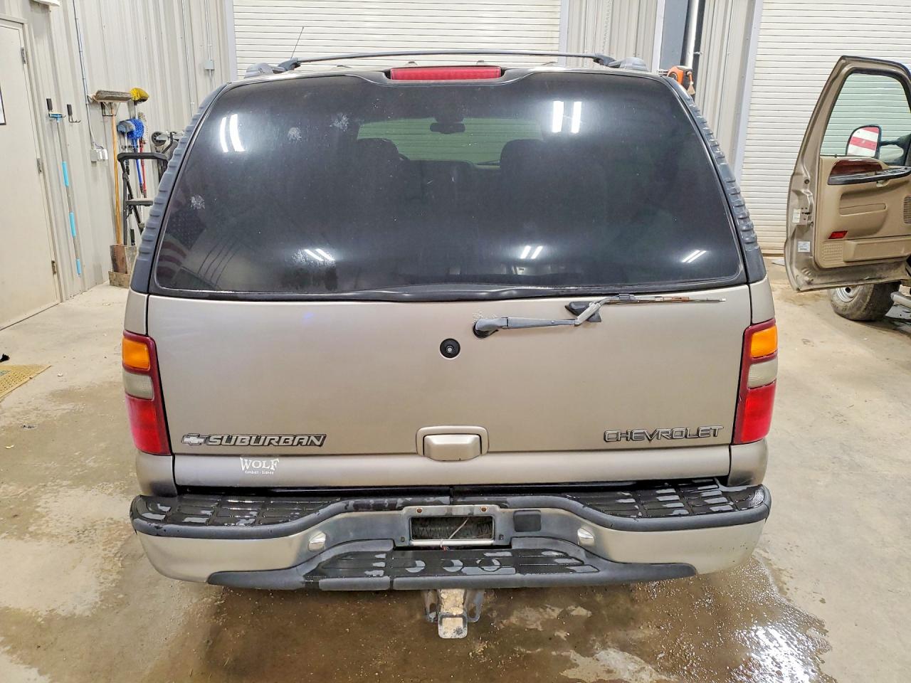 3GNFK16T71G176897 · 2001 CHEVROLET SUBURBAN · 6/14