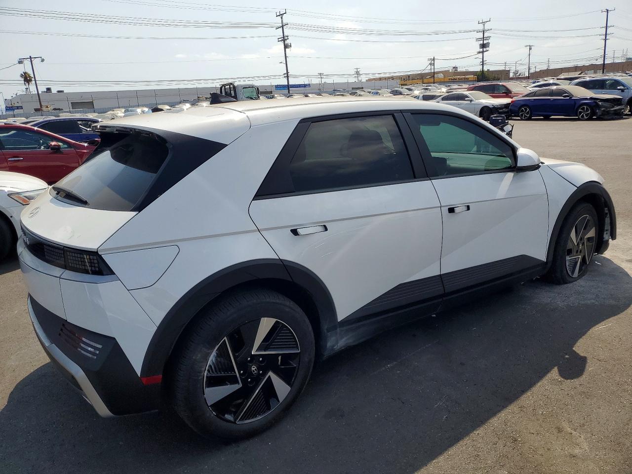 7YAKM4DA9SY017609 · 2025 HYUNDAI IONIQ 5 · 3/13