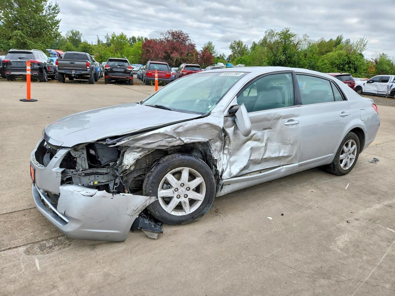 4T1BK36B95U015069 · 2005 TOYOTA AVALON