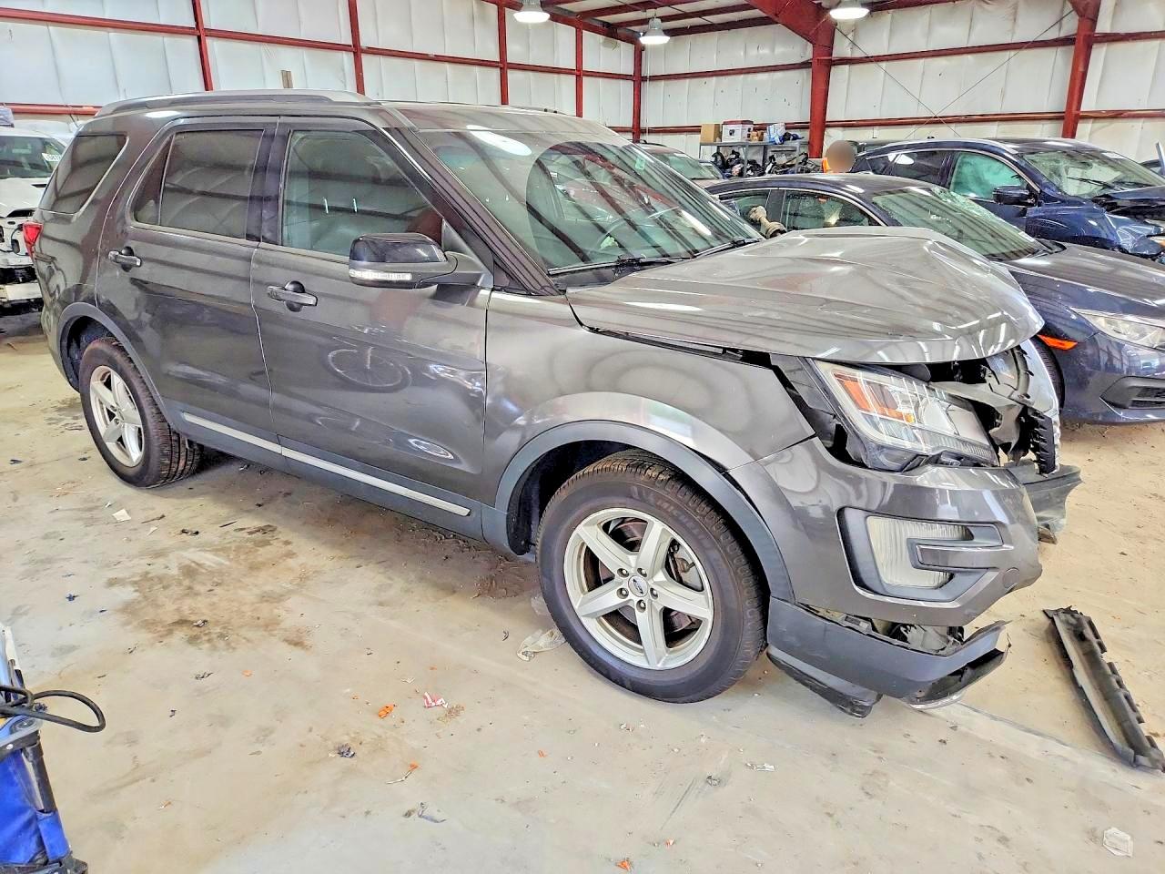 1FM5K8D80GGC88811 · 2016 FORD EXPLORER · 4/14