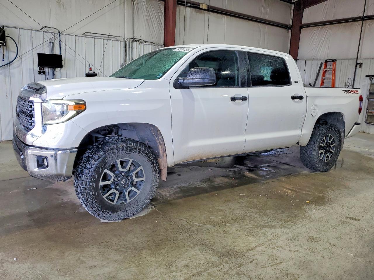 2018 TOYOTA TUNDRA