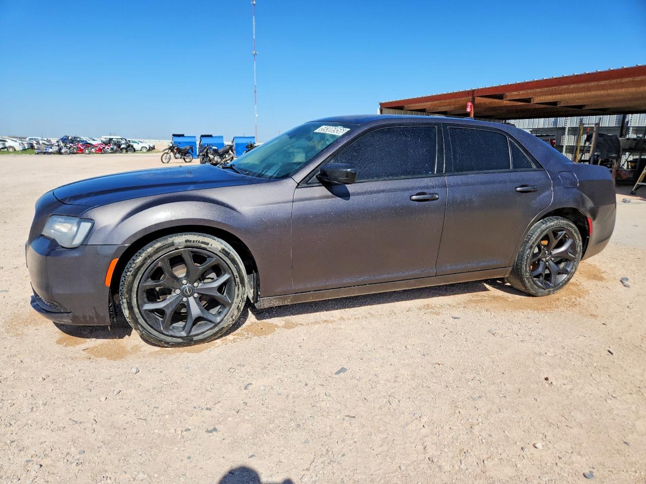 2C3CCAAG1LH220533 · 2020 CHRYSLER 300