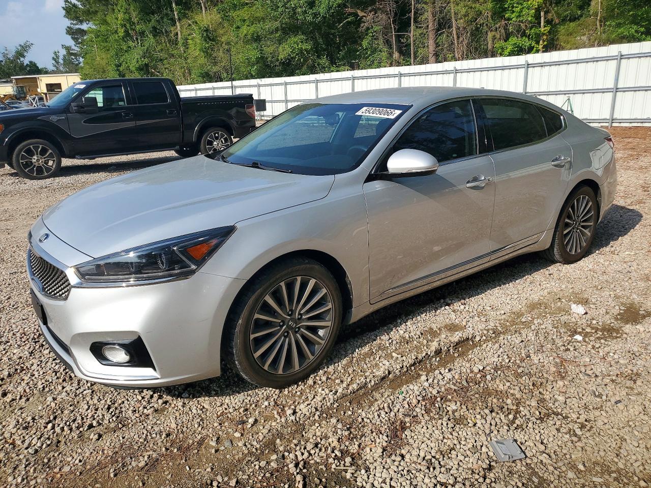 KNALB4J16J5123759 · 2018 KIA CADENZA