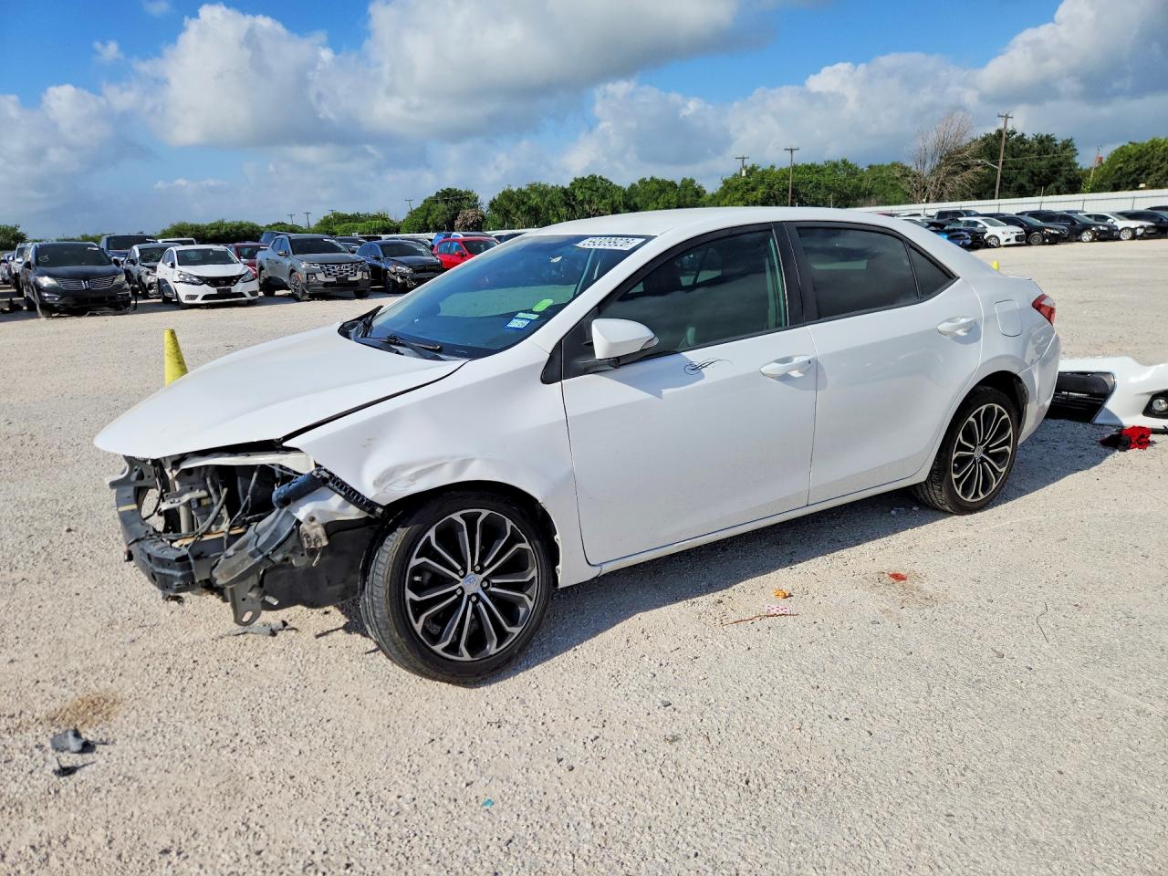 2016 TOYOTA COROLLA