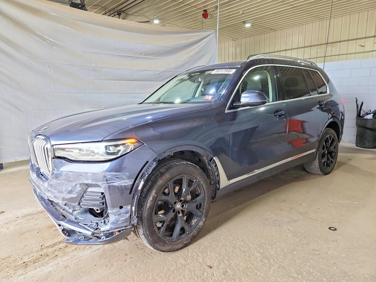 5UXCW2C08N9L61030 · 2022 BMW X7