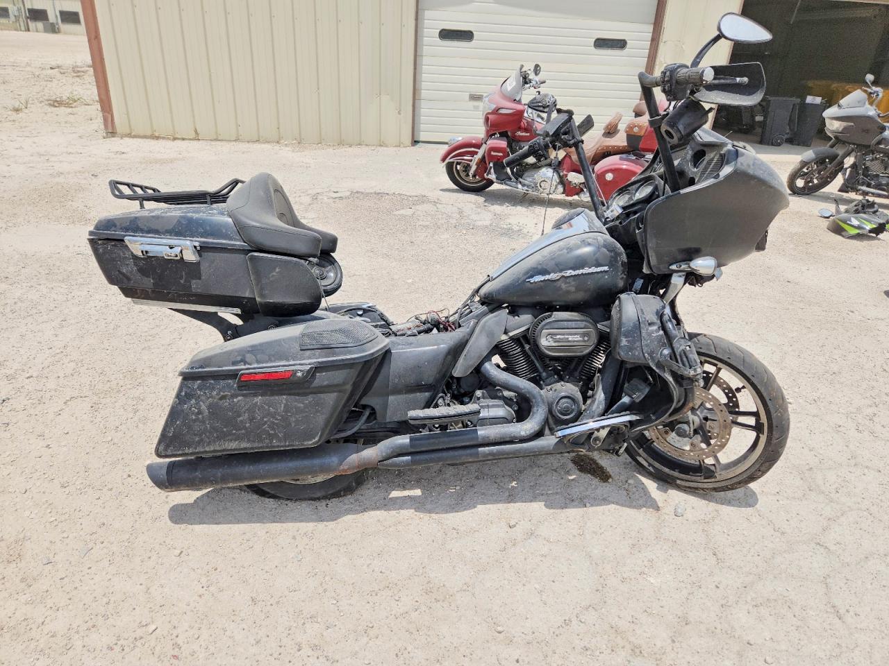 1HD1KHC18JB673088 · 2018 HARLEY-DAVIDSON FLTRX