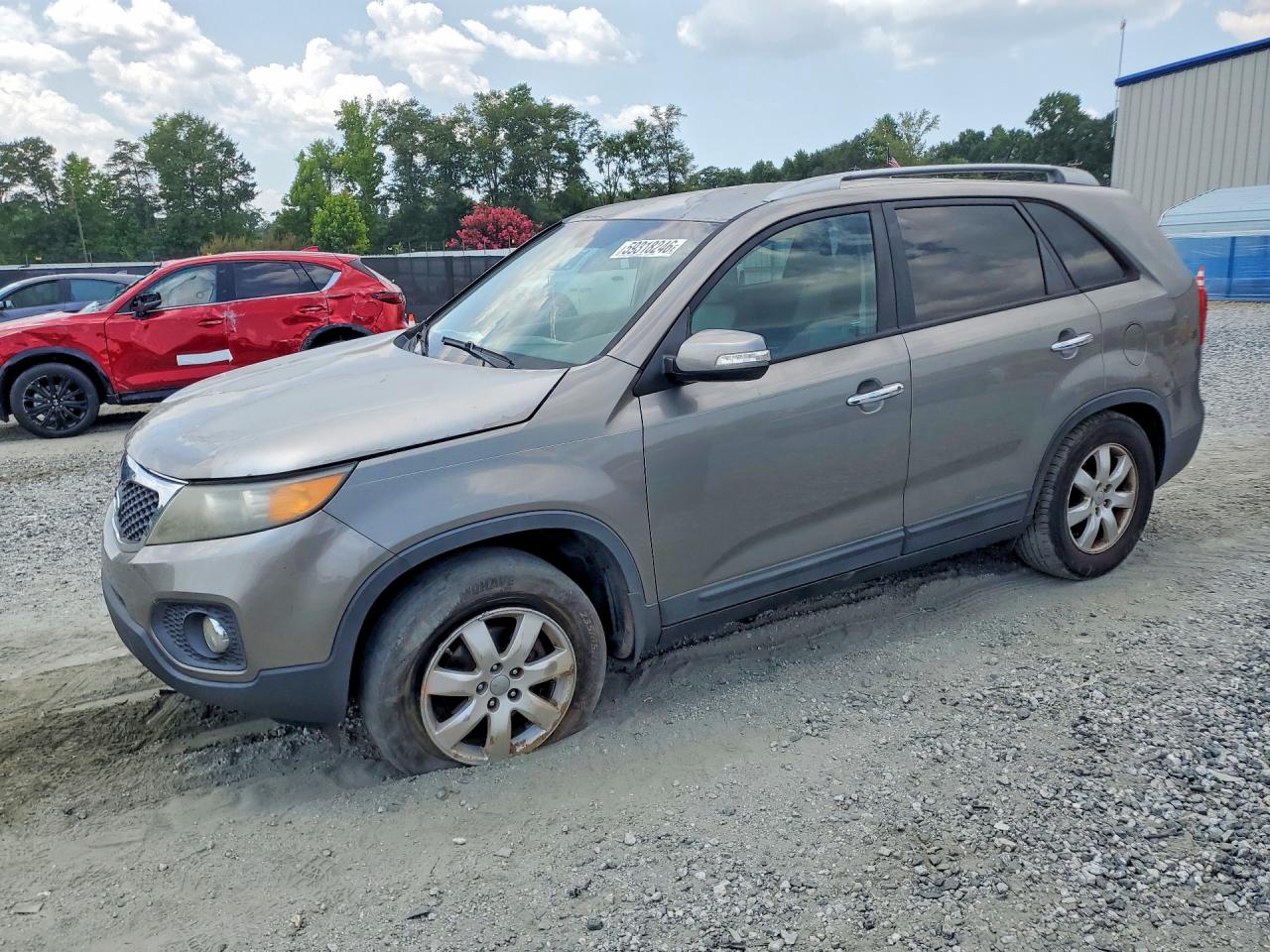 5XYKT3A65DG363737 · 2013 KIA SORENTO