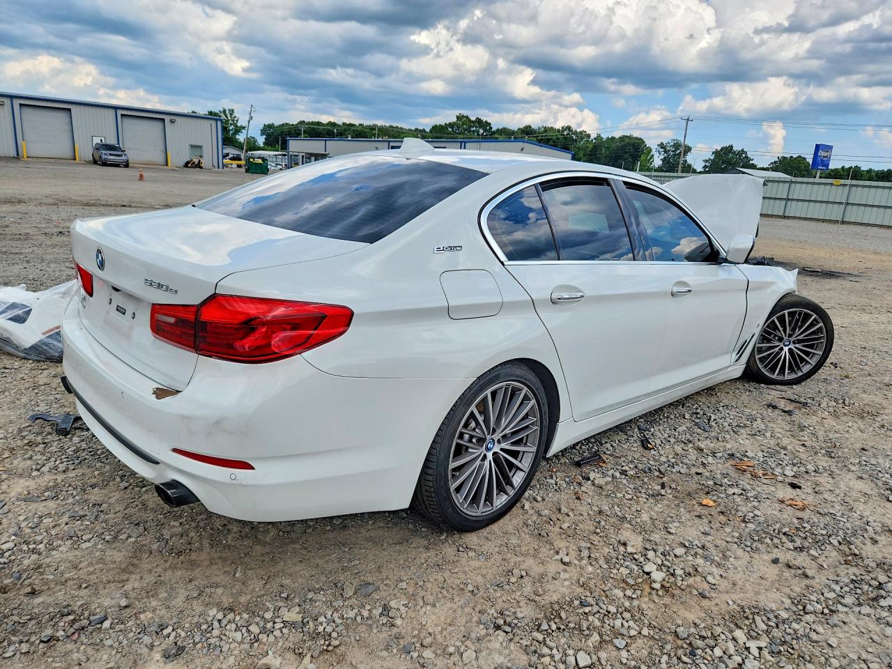 WBAJA9C53JB252454 · 2018 BMW 530E · 3/11