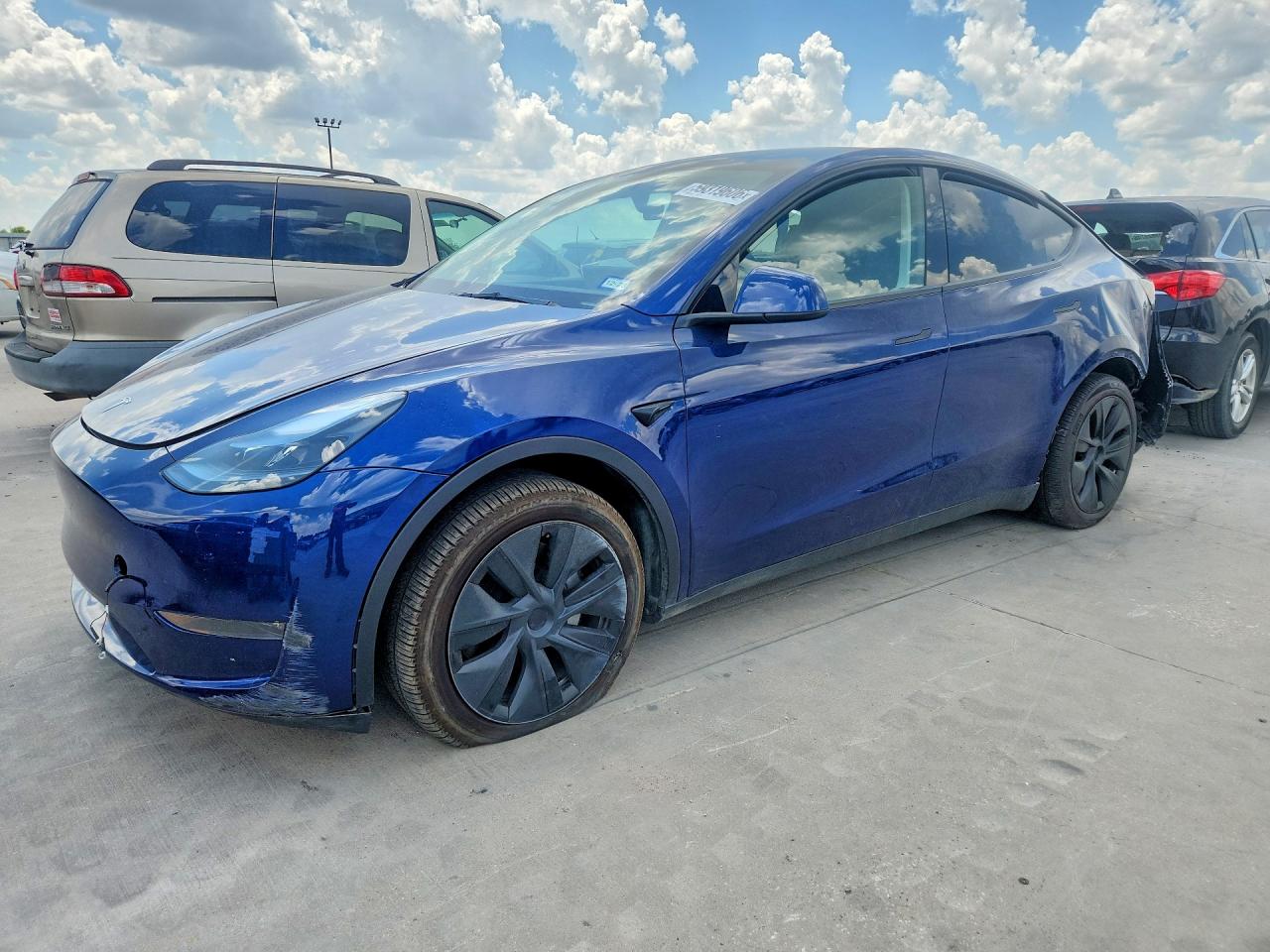 7SAYGDEE8SA353715 · 2025 TESLA MODEL Y