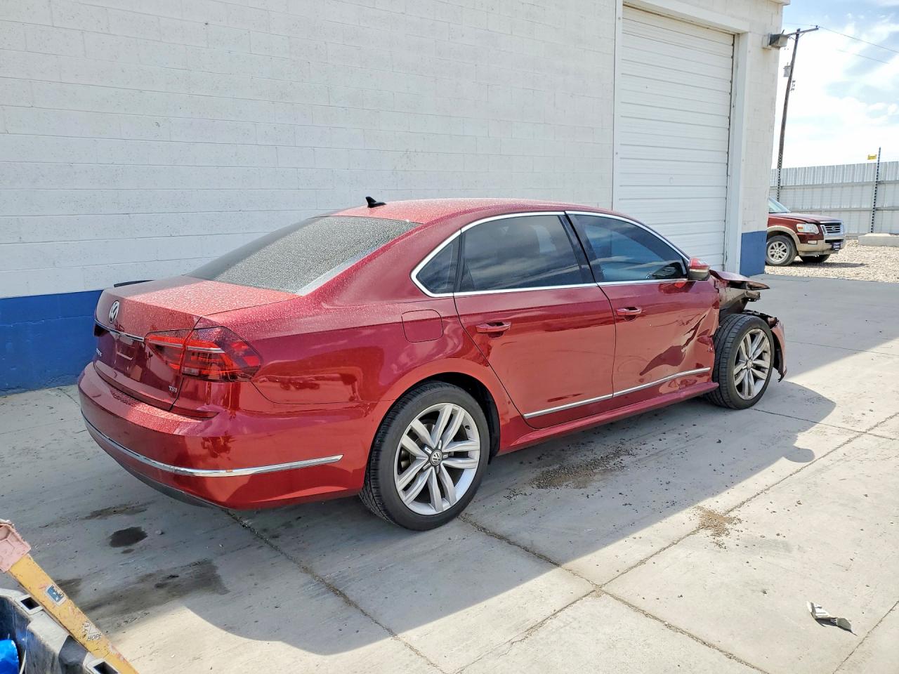 1VWGT7A33HC025800 · 2017 VOLKSWAGEN PASSAT · 3/12