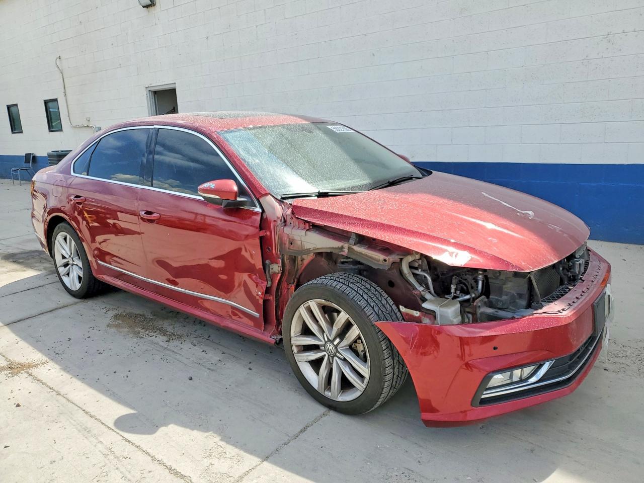 1VWGT7A33HC025800 · 2017 VOLKSWAGEN PASSAT · 4/12