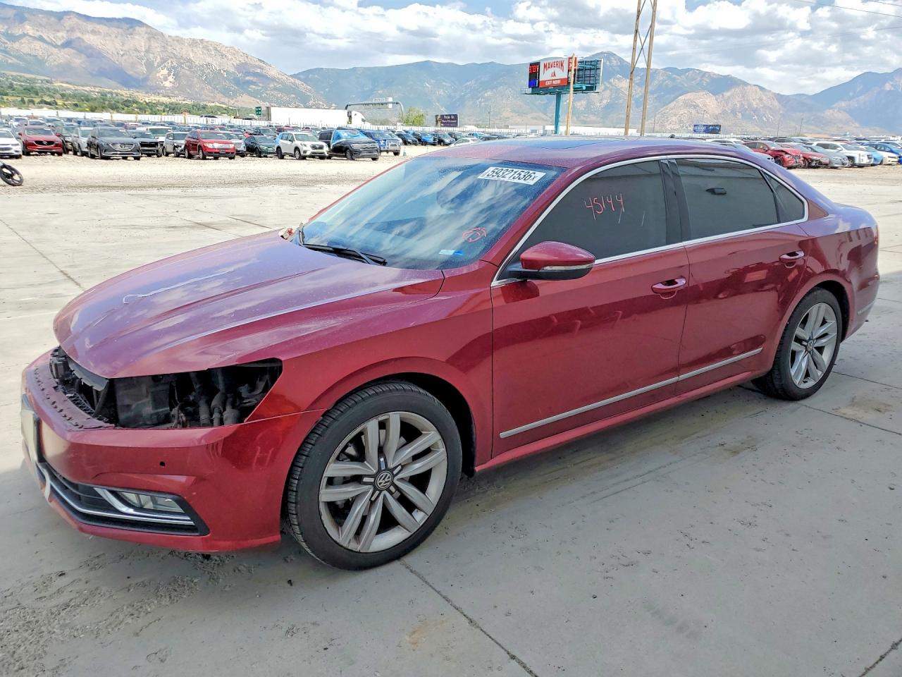 1VWGT7A33HC025800 · 2017 VOLKSWAGEN PASSAT