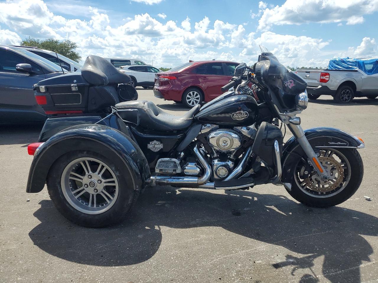 1HD1MAM149Y853547 · 2009 HARLEY-DAVIDSON FLHTCUTG
