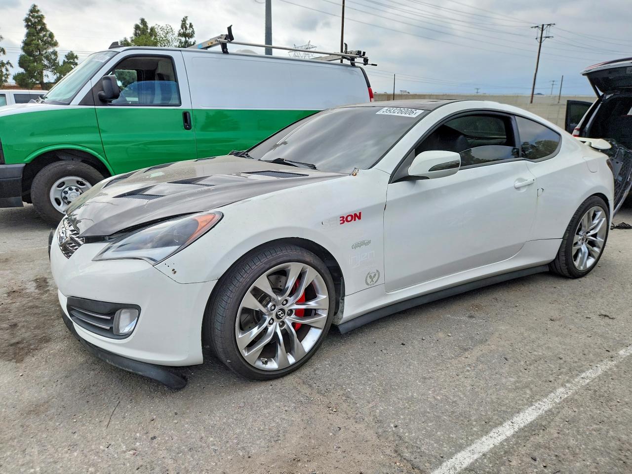 KMHHU6KHXBU055298 · 2011 HYUNDAI GENESIS COUPE
