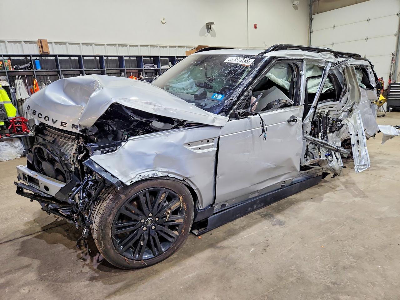 SALRR2RV5JA058410 · 2018 LAND ROVER DISCOVERY