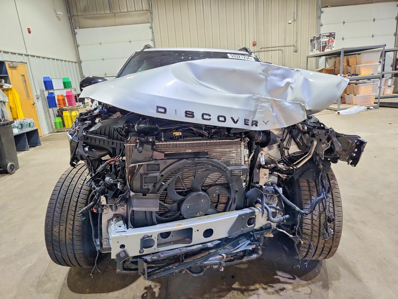SALRR2RV5JA058410 · 2018 LAND ROVER DISCOVERY · 5/13