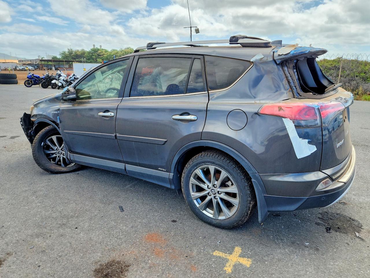 JTMDJREVXHD147907 · 2017 TOYOTA RAV4 HV · 2/14