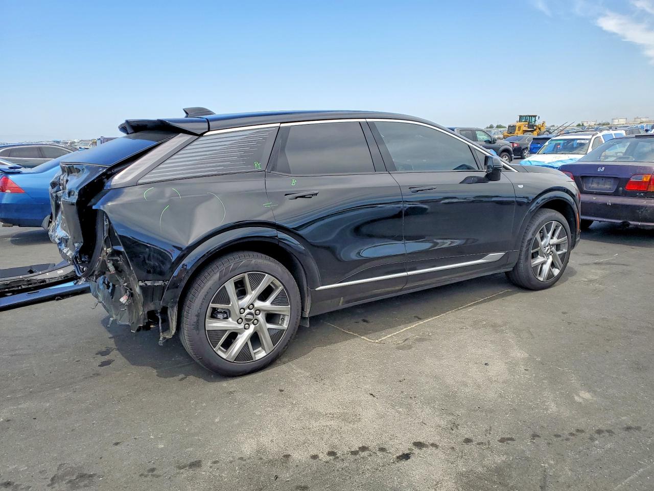 3GYK3BMR0SS239395 · 2025 CADILLAC OPTIQ · 3/13