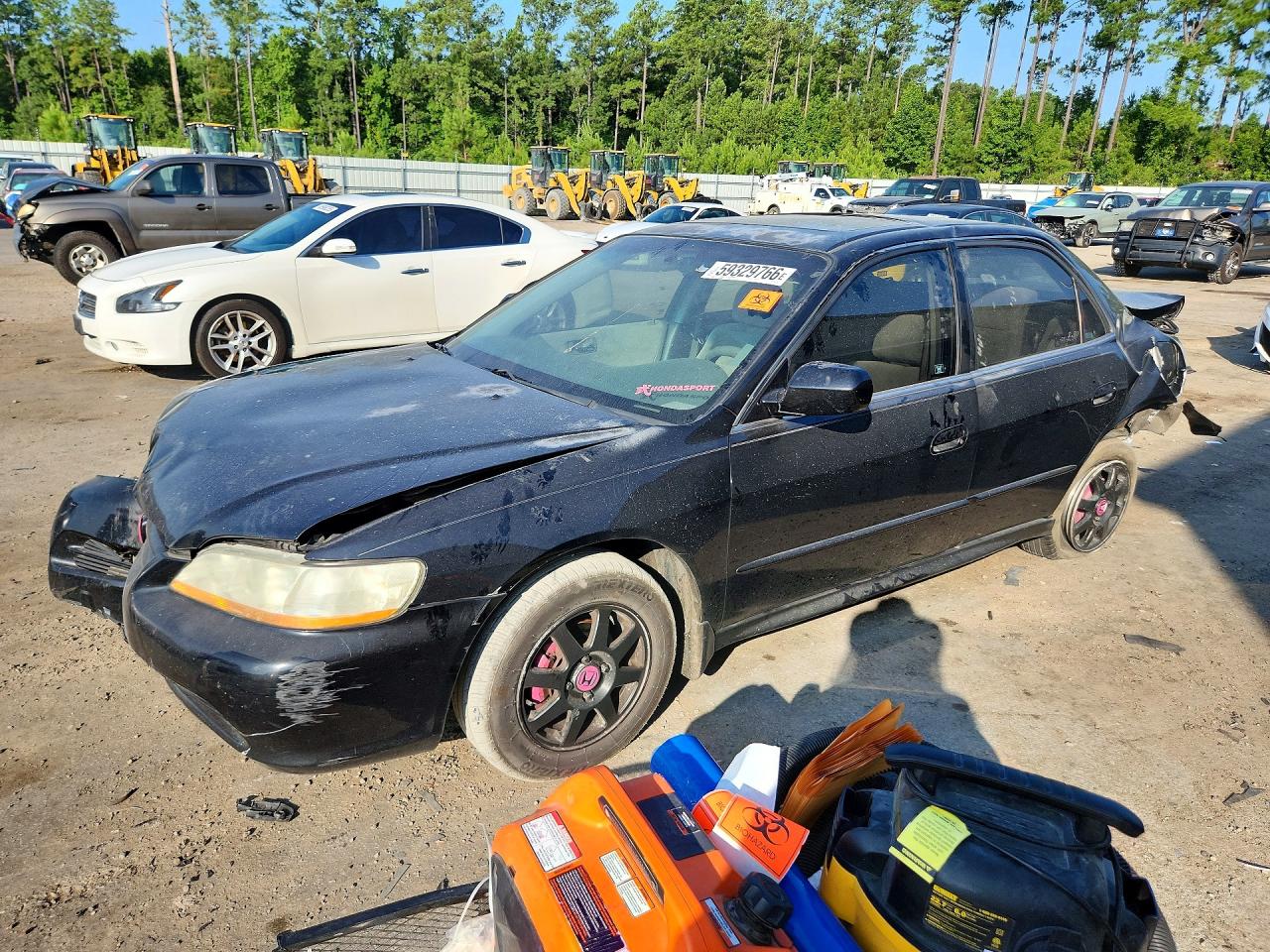 1HGCG567X2A079346 · 2002 HONDA ACCORD