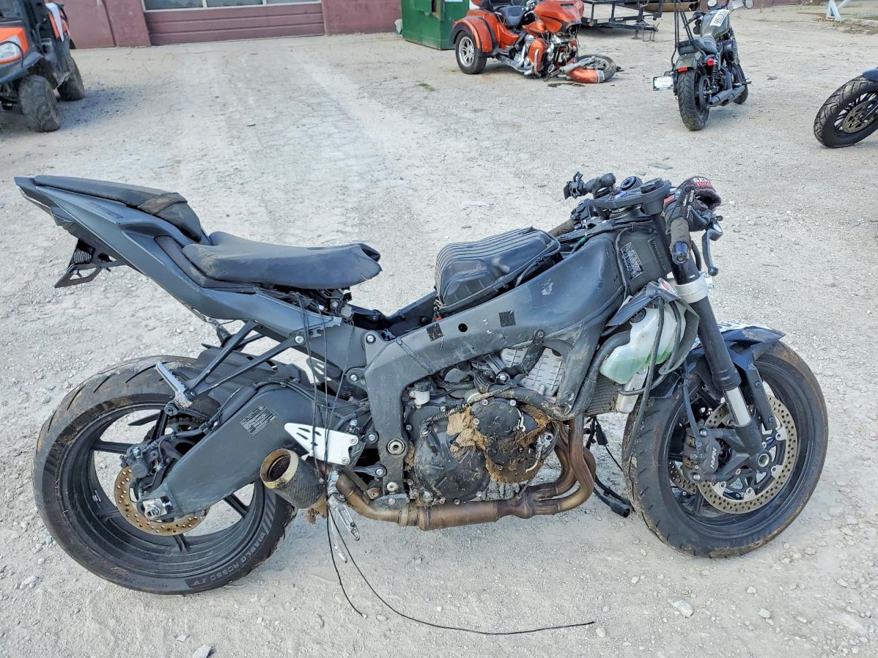 JKBZXJK10SA008942 · 2025 KAWASAKI ZX636