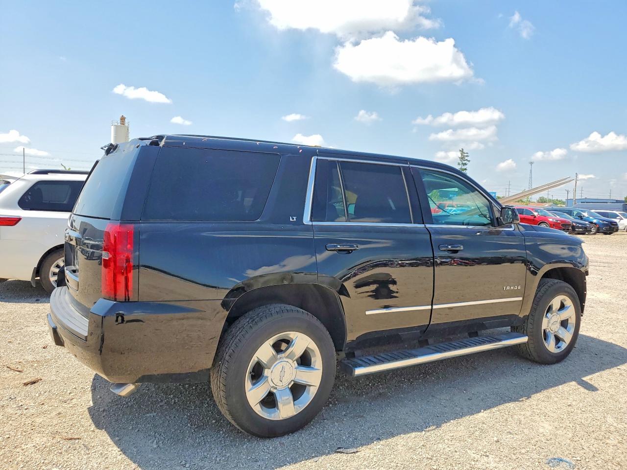 1GNSKBKC2KR185275 · 2019 CHEVROLET TAHOE · 3/14