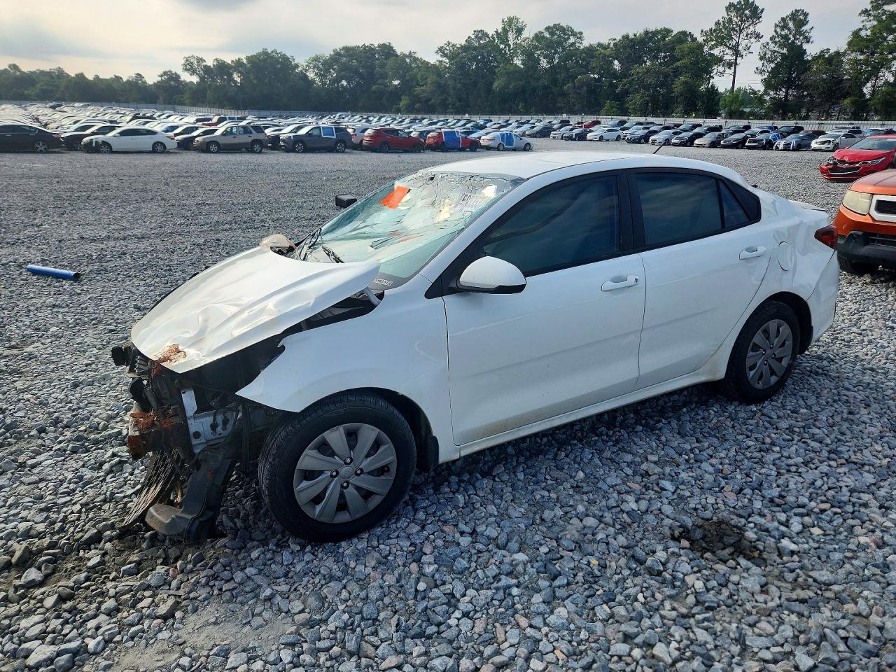 3KPA24ADXLE330232 · 2020 KIA RIO