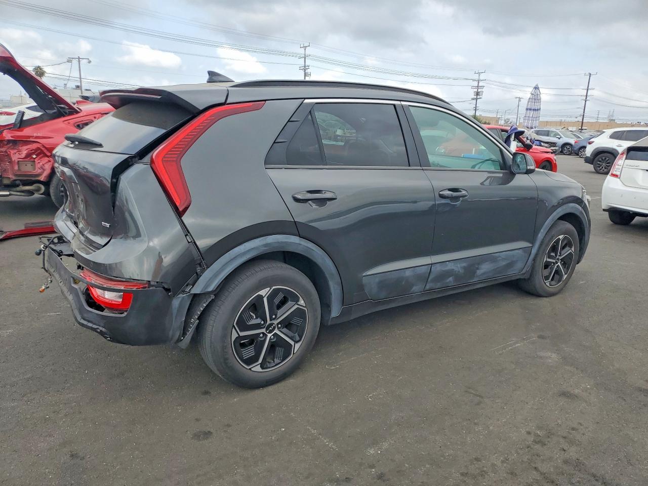 KNDCR3LE8R5149171 · 2024 KIA NIRO · 3/13