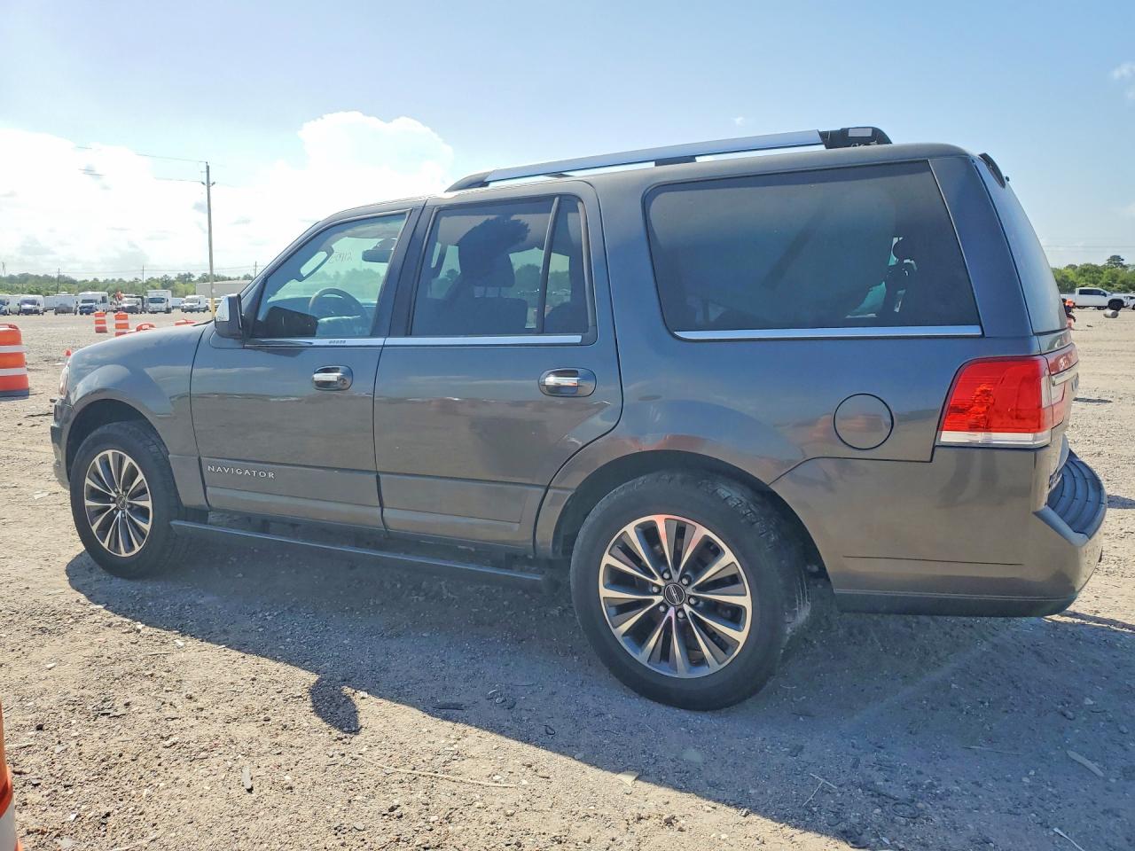 5LMJJ2HT7HEL09239 · 2017 LINCOLN NAVIGATOR · 2/13