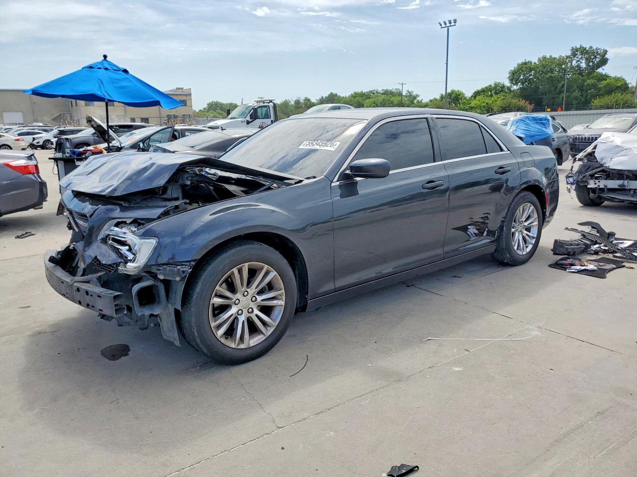 2019 CHRYSLER 300