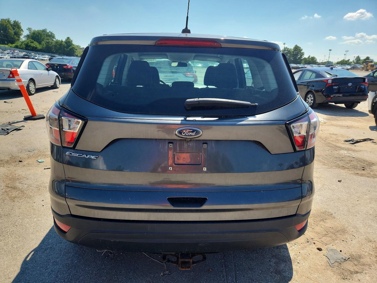 1FMCU0F76HUB82681 · 2017 FORD ESCAPE · 6/13