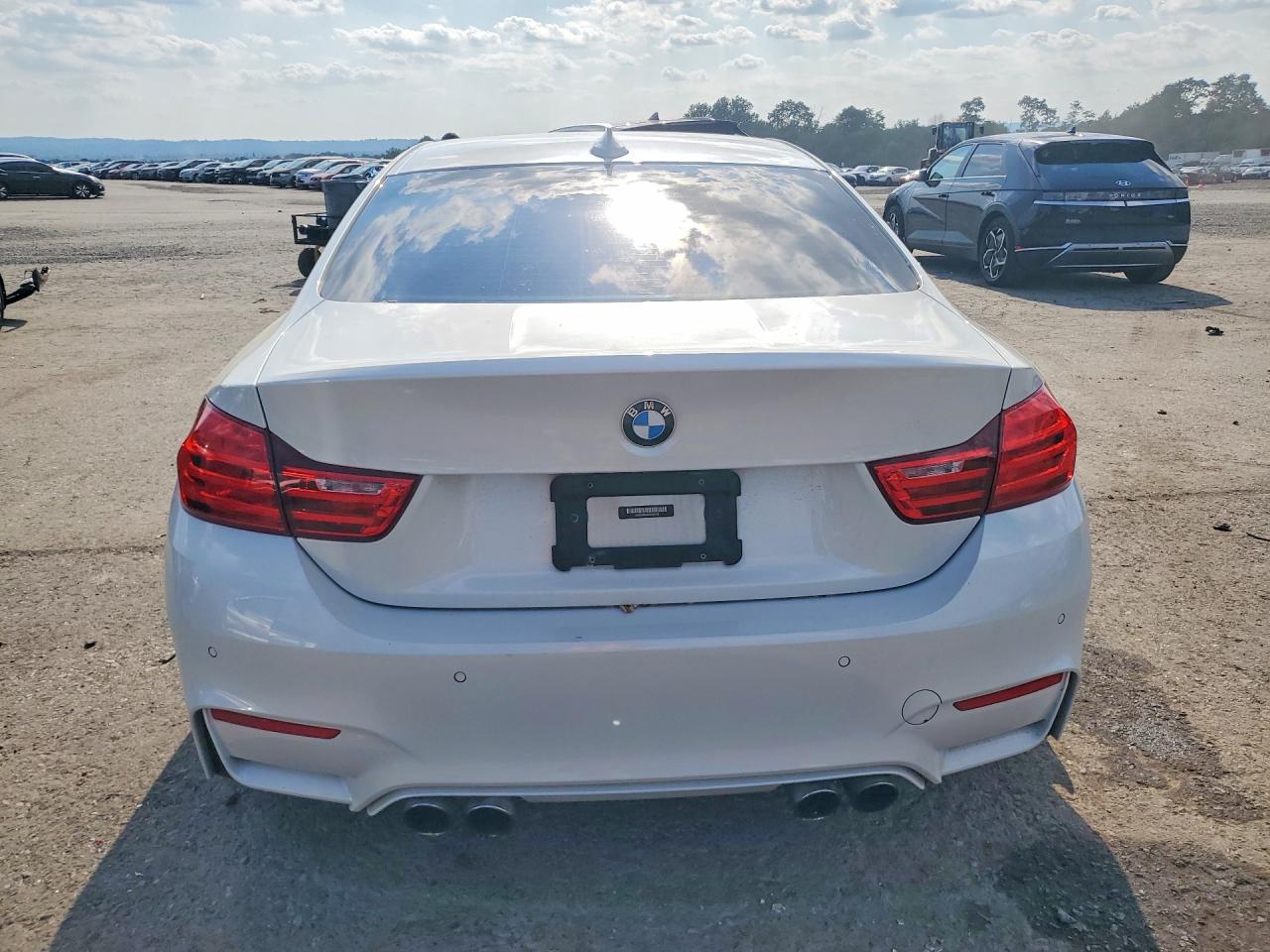 WBS3R9C53FK332535 · 2015 BMW M4 · 6/12