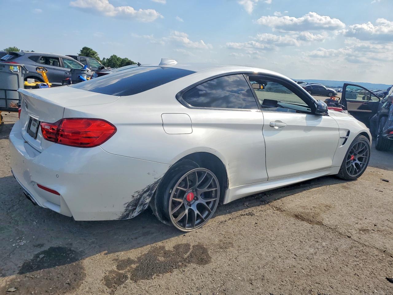 WBS3R9C53FK332535 · 2015 BMW M4 · 3/12