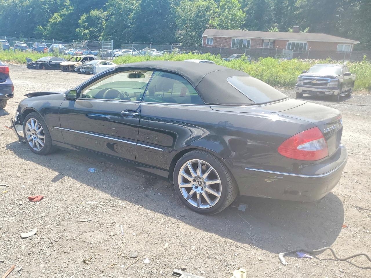 WDBTK56F28F251707 · 2008 MERCEDES-BENZ CLK · 2/12