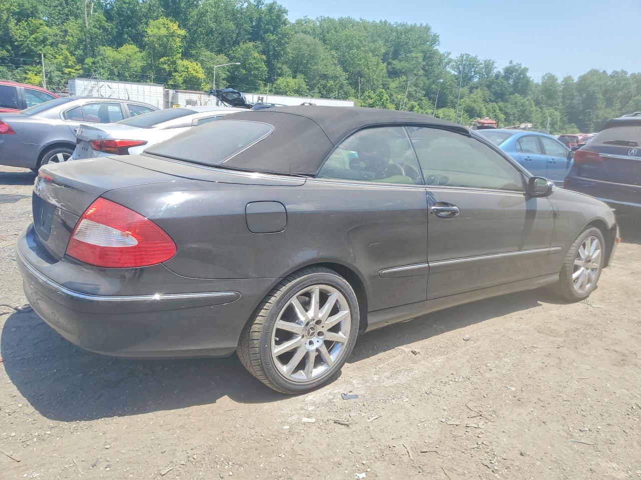 WDBTK56F28F251707 · 2008 MERCEDES-BENZ CLK · 3/12