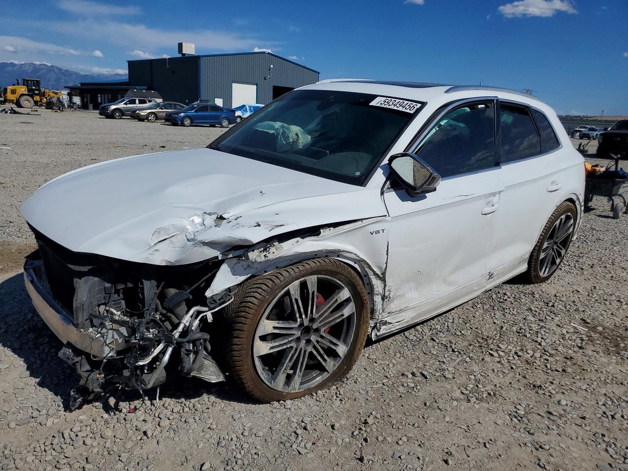 WA1A4AFY1J2138612 · 2018 AUDI SQ5