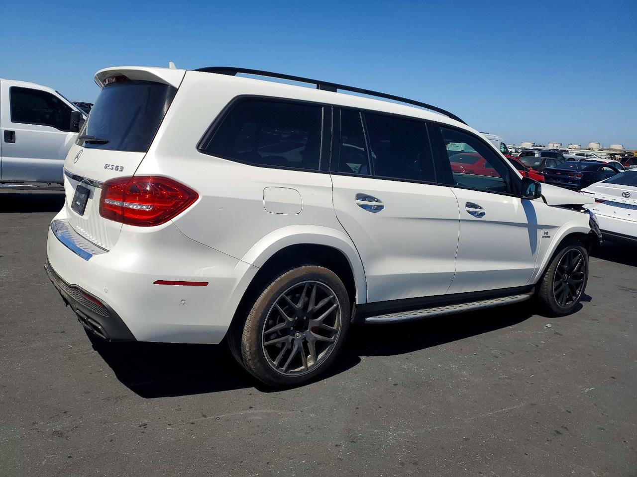 4JGDF7FE8HA805127 · 2017 MERCEDES-BENZ GLS · 3/12