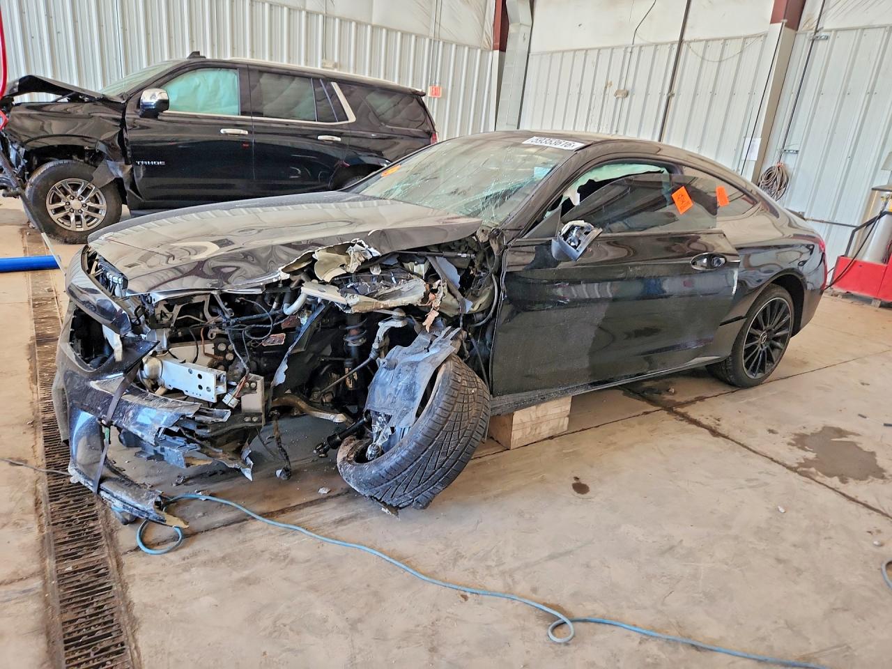 WDDWJ6EBXJF629547 · 2018 MERCEDES-BENZ C