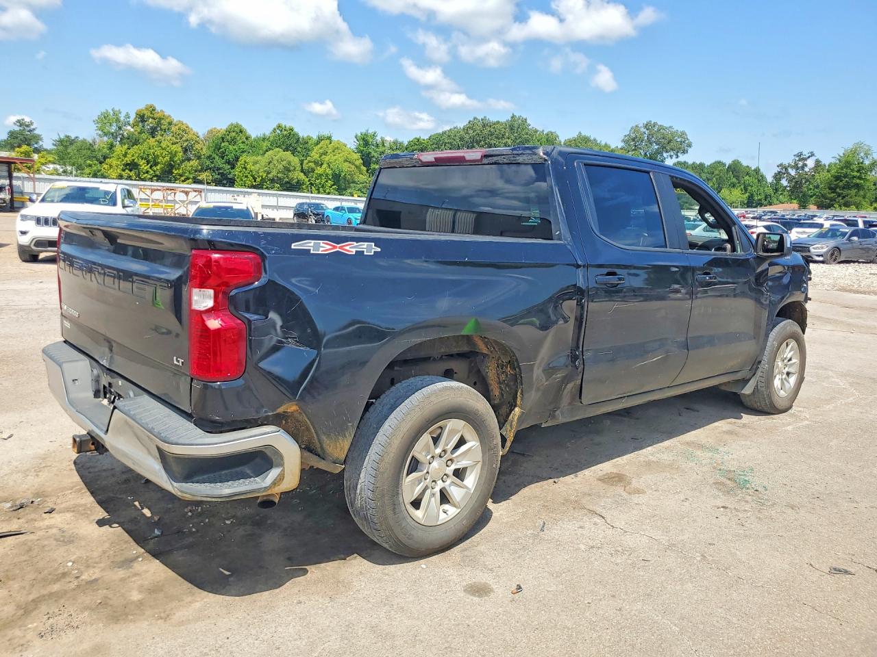 1GCUYDED2MZ236910 · 2021 CHEVROLET SILVERADO · 3/12