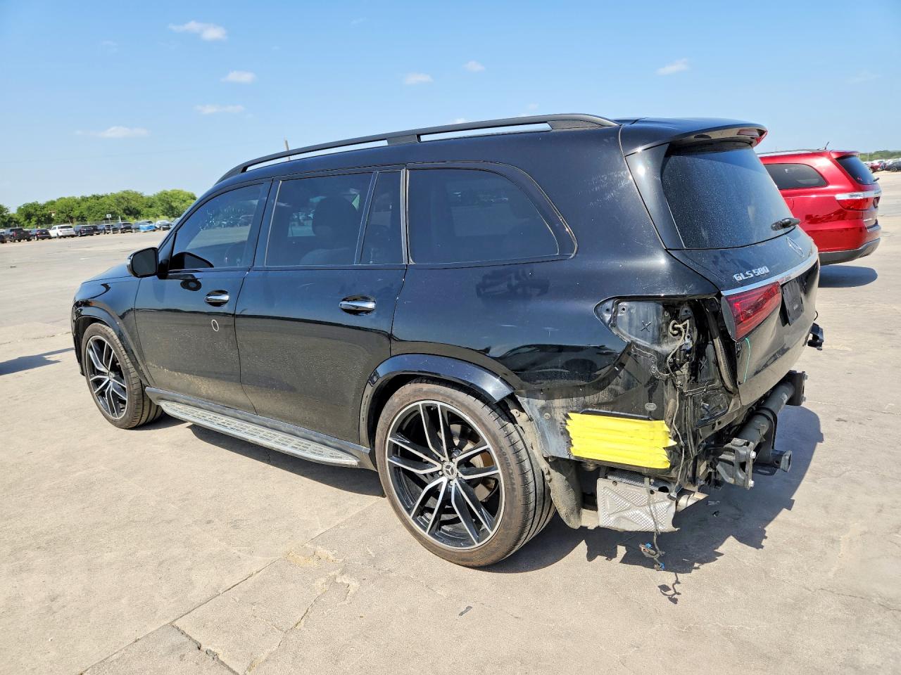 4JGFF8GE8MA418925 · 2021 MERCEDES-BENZ GLS · 2/13