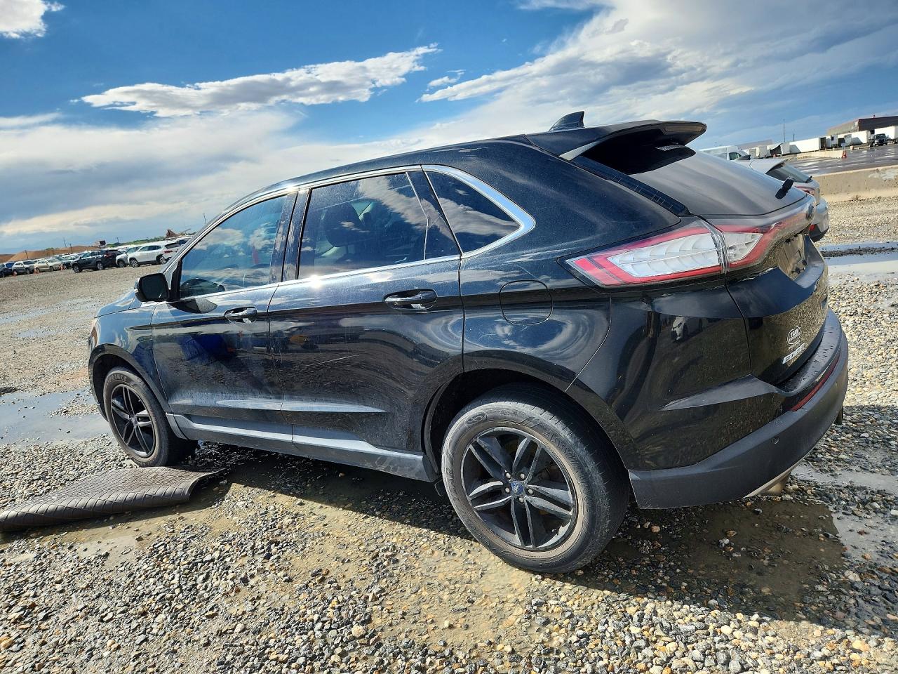 2FMTK4J88FBB82519 · 2015 FORD EDGE · 2/13