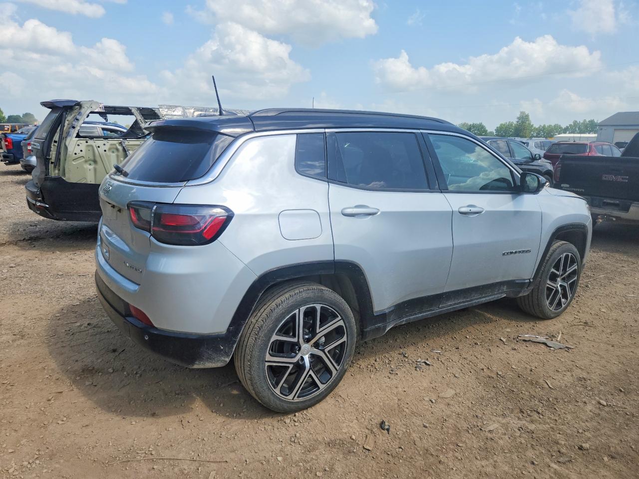3C4NJDCN2RT107620 · 2024 JEEP COMPASS · 3/13