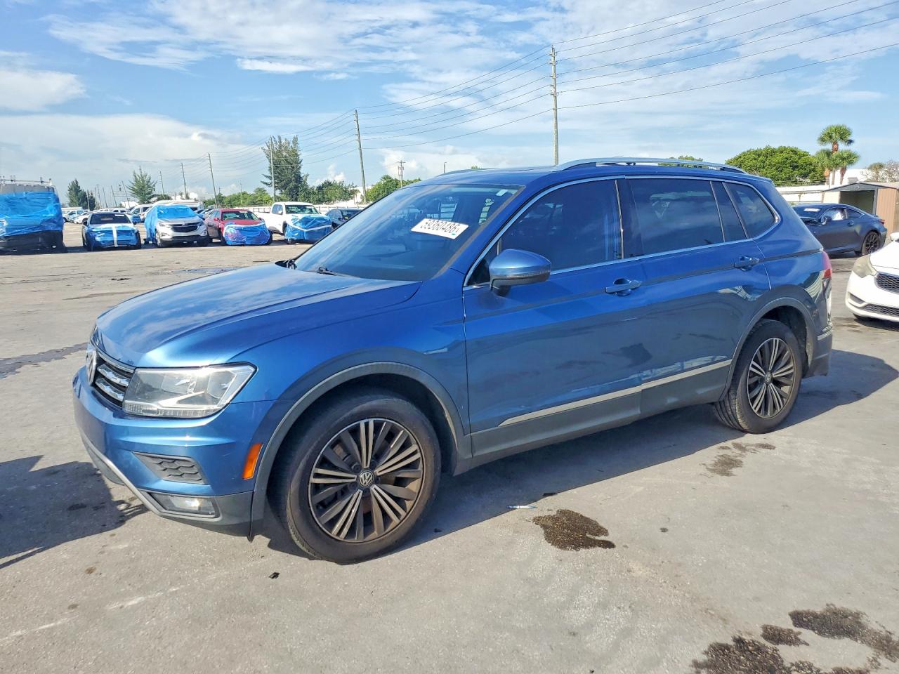 3VV3B7AX5JM087812 · 2018 VOLKSWAGEN TIGUAN