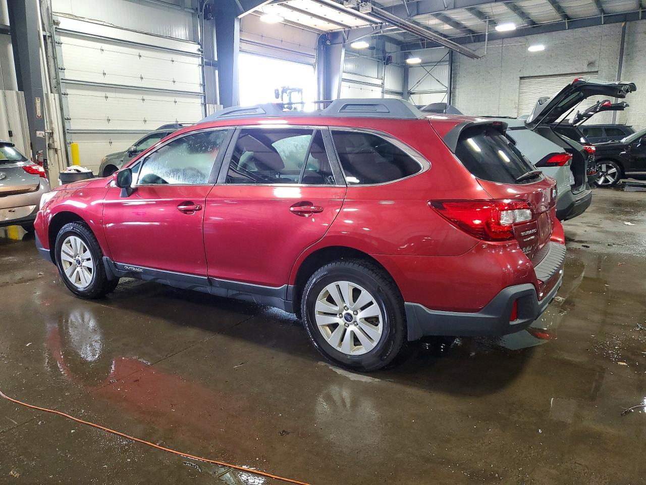 4S4BSAFC4K3206946 · 2019 SUBARU OUTBACK · 2/12