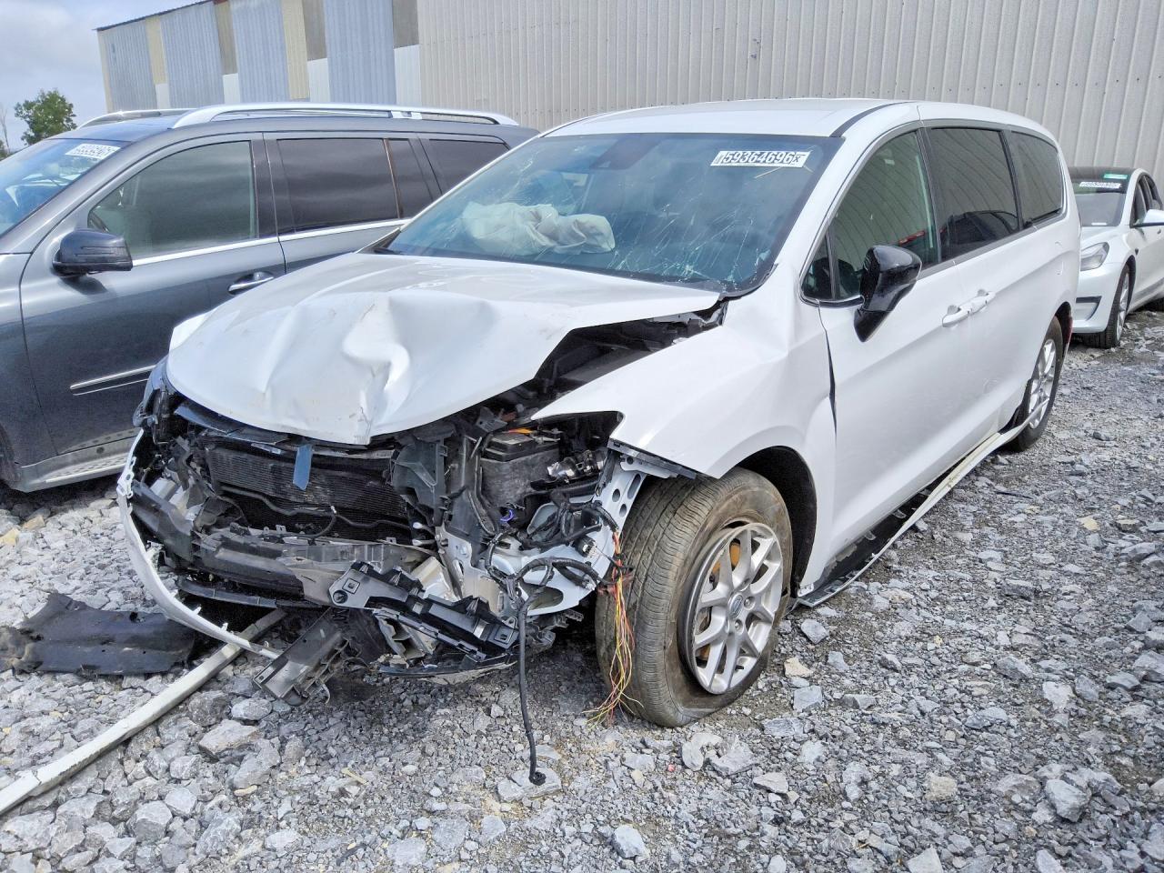 2C4RC1BG0SR523557 · 2025 CHRYSLER PACIFICA