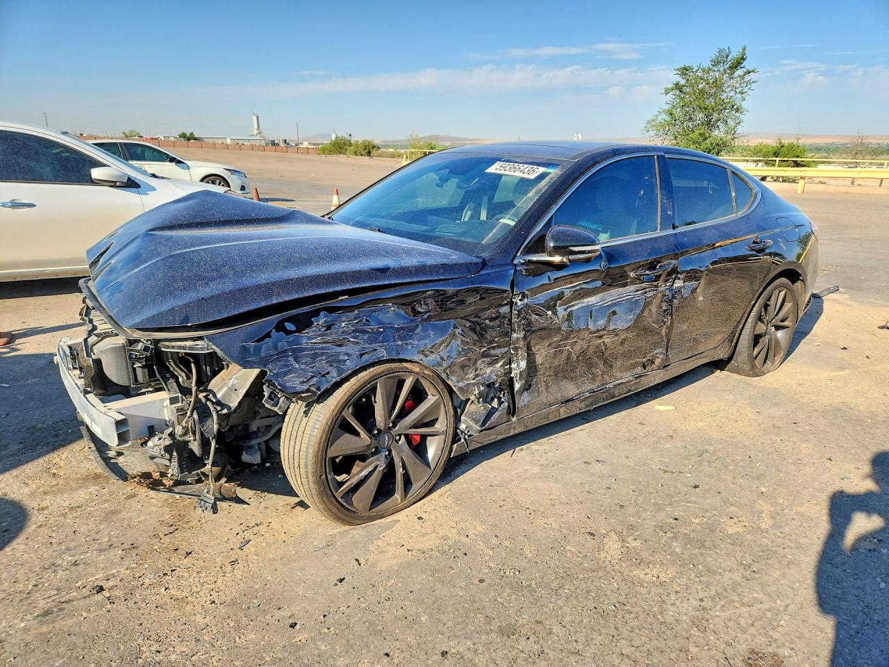 KMTG54TE2NU084435 · 2022 GENESIS G70