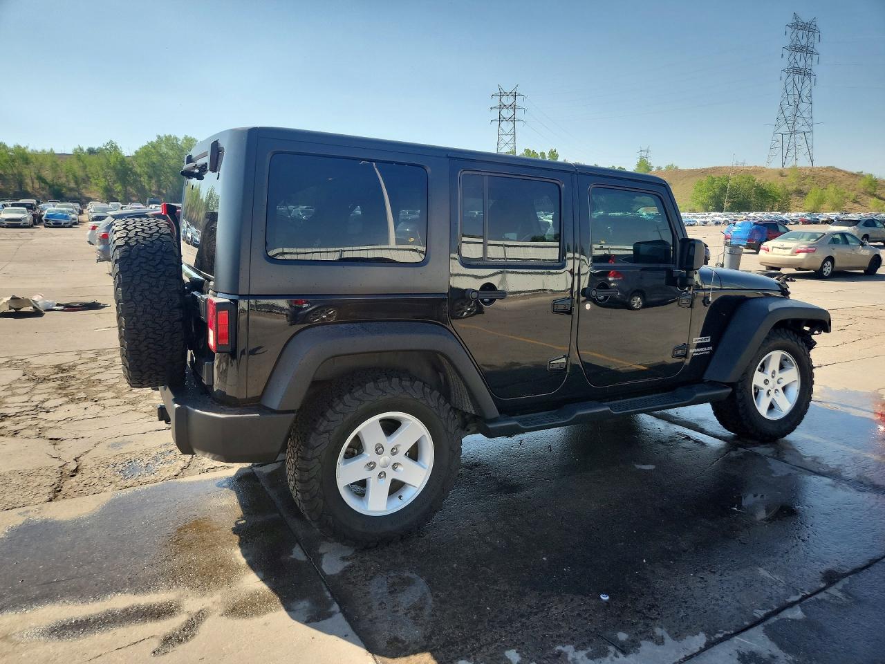 1C4BJWDG8HL695306 · 2017 JEEP WRANGLER UNLIMITED · 3/13