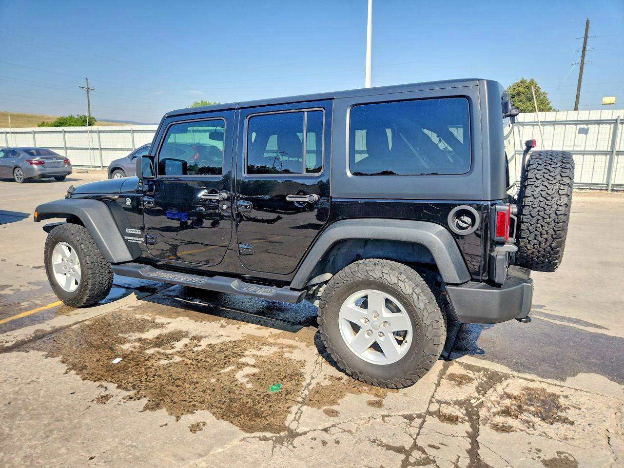 1C4BJWDG8HL695306 · 2017 JEEP WRANGLER UNLIMITED · 2/13