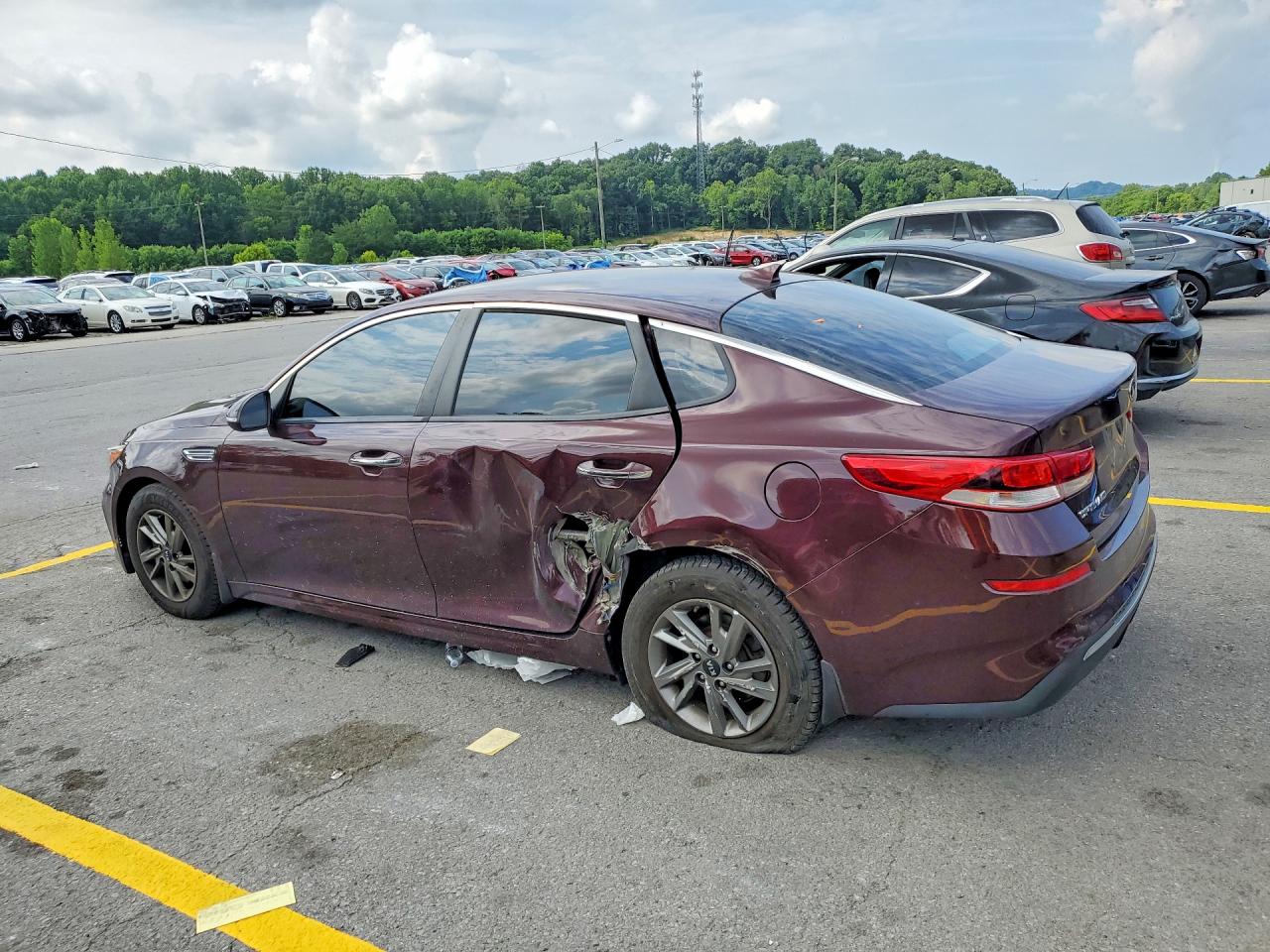 5XXGT4L32KG365073 · 2019 KIA OPTIMA · 2/12