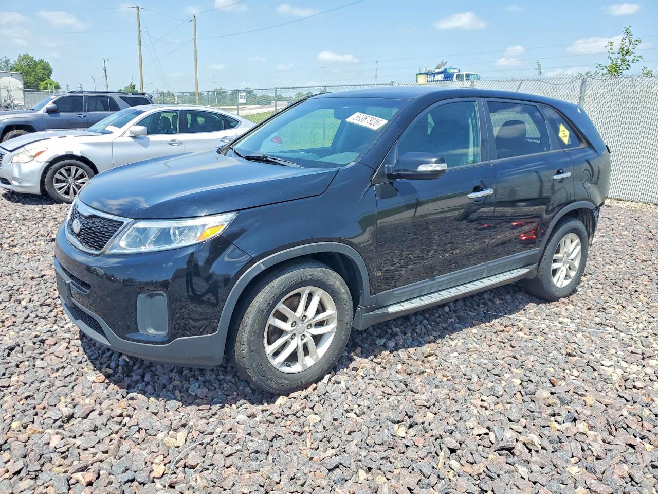 5XYKT3A69FG570490 · 2015 KIA SORENTO